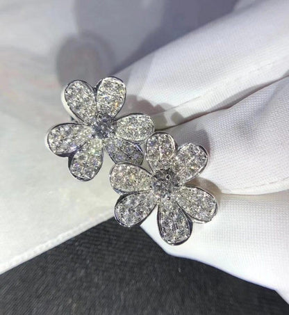 [Joyas Regalia] PENDIENTES DE FLOR DE PLATA CON DIAMANTES FRIVOLE
