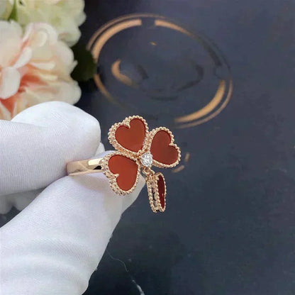[Joyas Regalia]Anillo de cornalina y trébol de olor