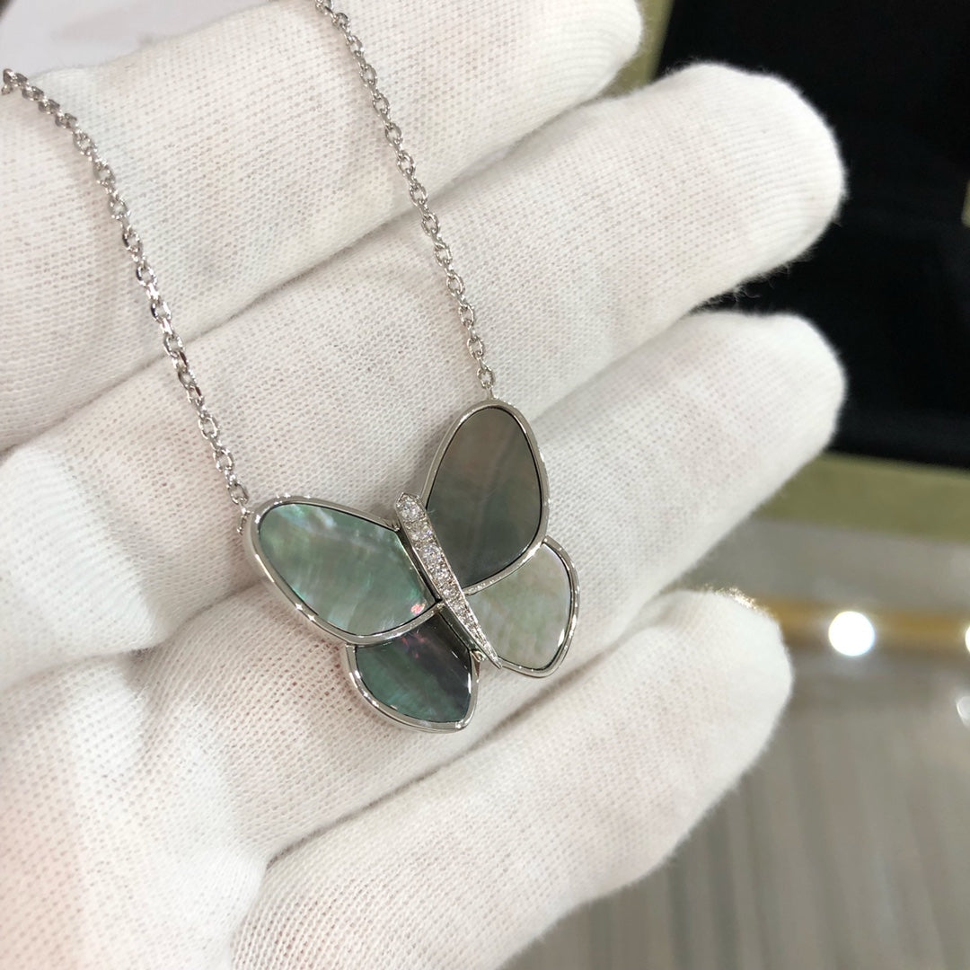 [Bijoux Regalia] GRAND COLLIER PENDENTIF PAPILLON EN ARGENT ET DIAMANT