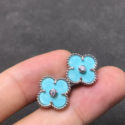 [Bijoux Regalia] BOUCLES D'OREILLES CLOVER 1 DIAMANT BLEU CIEL ARGENT
