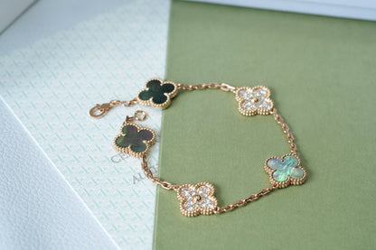 [Regalia jewelry]CLOVER 5 MOTIFS DARK MOP AND DIAMONDS PINK GOLD BRACELET