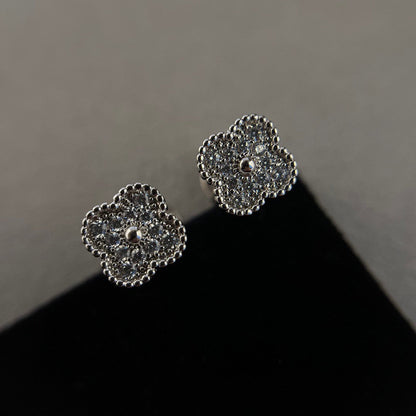 [Joyas Regalia] PENDIENTES MINI DE DIAMANTES CON Trébol