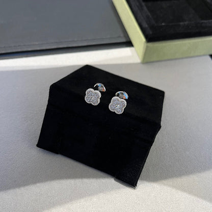 [Joyas Regalia] PENDIENTES MINI DE DIAMANTES CON Trébol