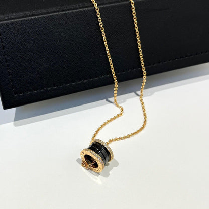 [Joyas Regalia] COLLAR DE ORO ROSA CON DIAMANTES DE CERÁMICA NEGRA ZERO 1
