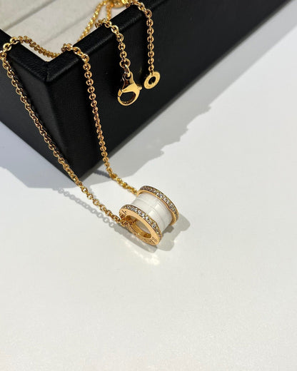 [Joyas Regalia] COLLAR DE ORO ROSA CON DIAMANTES DE CERÁMICA BLANCA ZERO 1